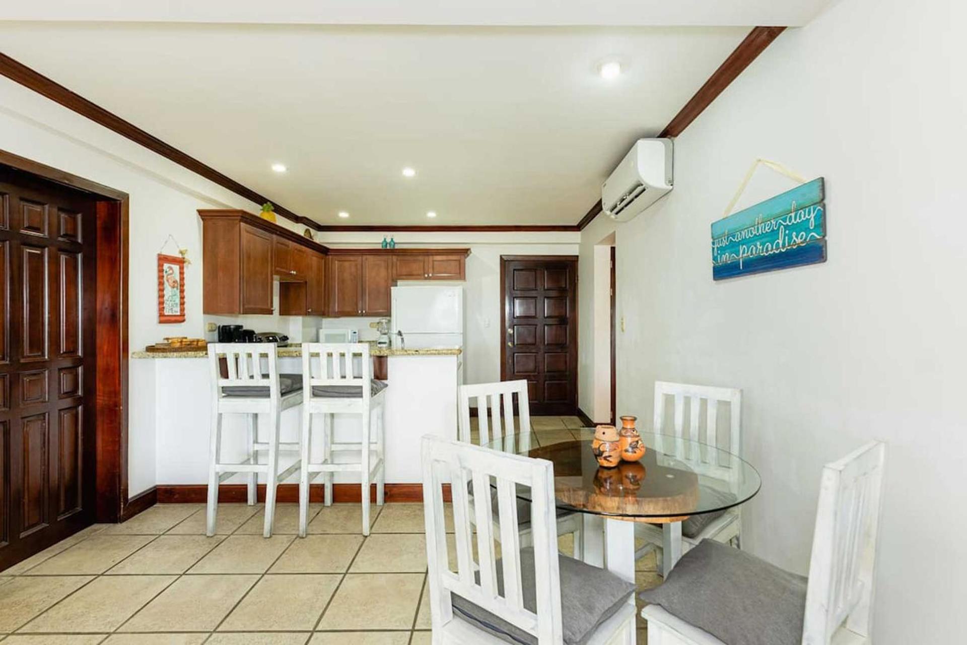 Newly Remodeled Unit In Flamingo With Sweeping Ocean Views From Big Terrace Playa Flamingo Exterior foto