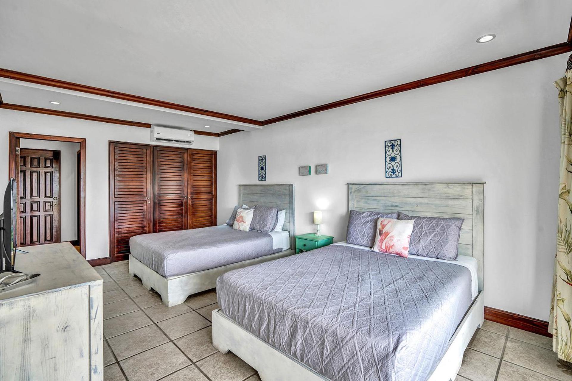 Newly Remodeled Unit In Flamingo With Sweeping Ocean Views From Big Terrace Playa Flamingo Exterior foto